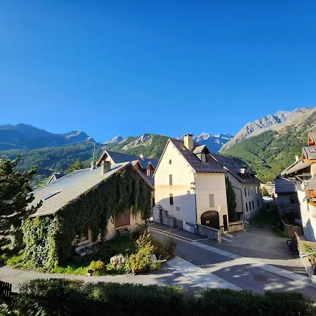 Apartamento La Petite Corneille - A Chic And Studio. *